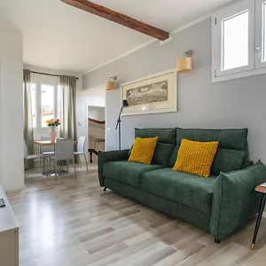 https://salvemini-home.it-tuscanyhotel.com